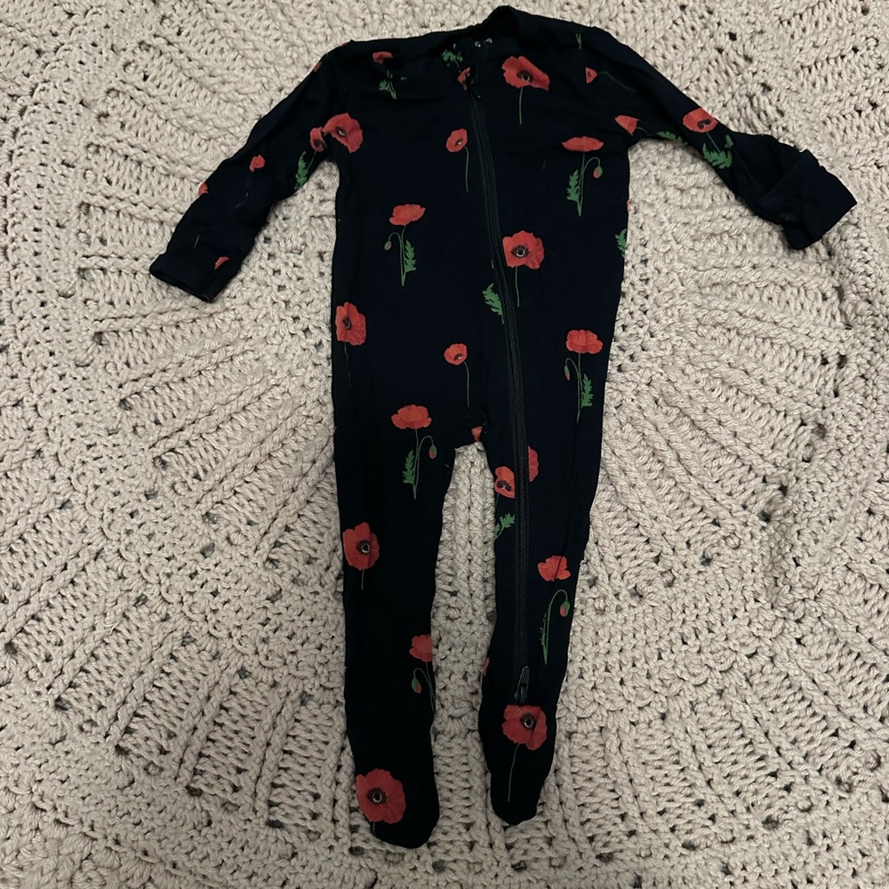 Kyte BABY Black and Red Floral Kids Pajama Footies